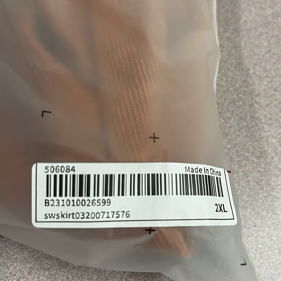 SHEIN Essnce Plus Solid Belted Button Through Corduroy Skirt Size 16 (2XL) - Picture 9 of 9